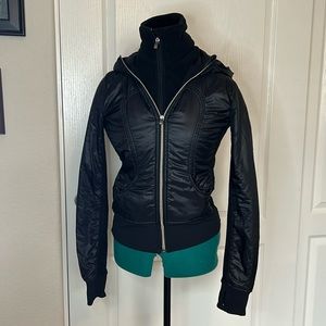 Lululemon Scuba Full-zip Puffer with removable collar